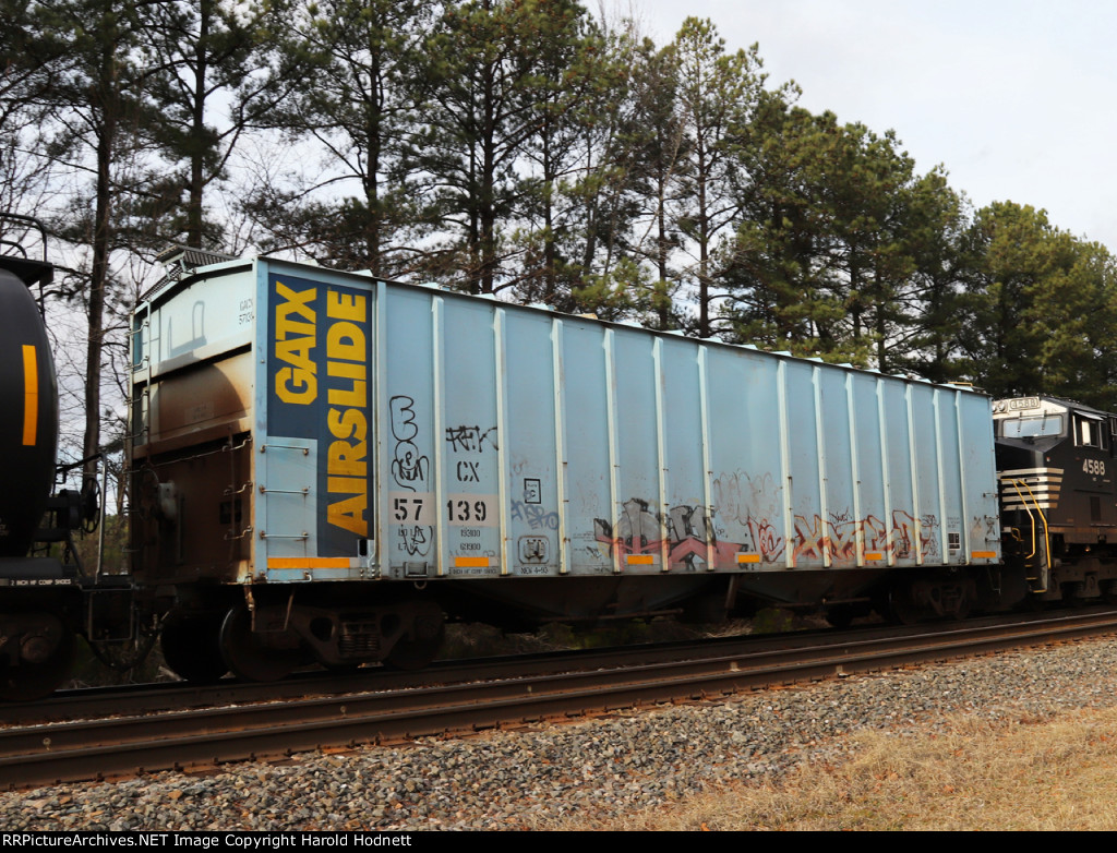 GACX 57139 buffer car on train 64D